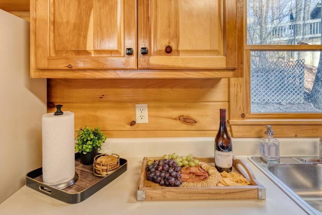 Mtn Cabin Sleeps 10 - 5 Mins To Fishing & Camping Ellijay Exterior foto