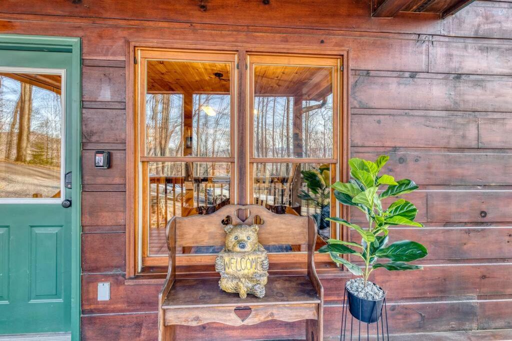 Mtn Cabin Sleeps 10 - 5 Mins To Fishing & Camping Ellijay Exterior foto