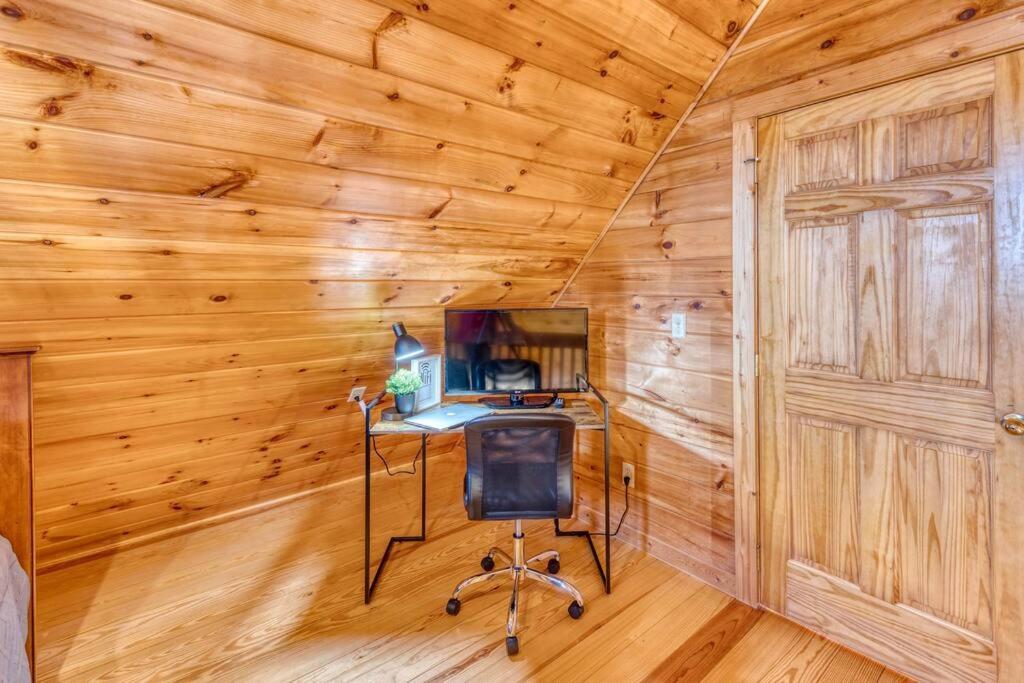 Mtn Cabin Sleeps 10 - 5 Mins To Fishing & Camping Ellijay Exterior foto