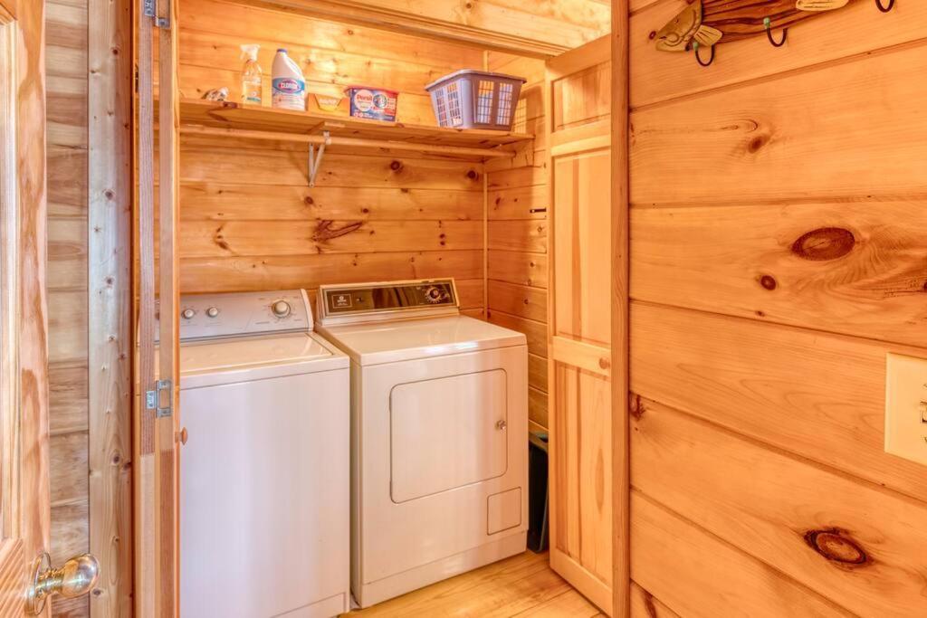 Mtn Cabin Sleeps 10 - 5 Mins To Fishing & Camping Ellijay Exterior foto