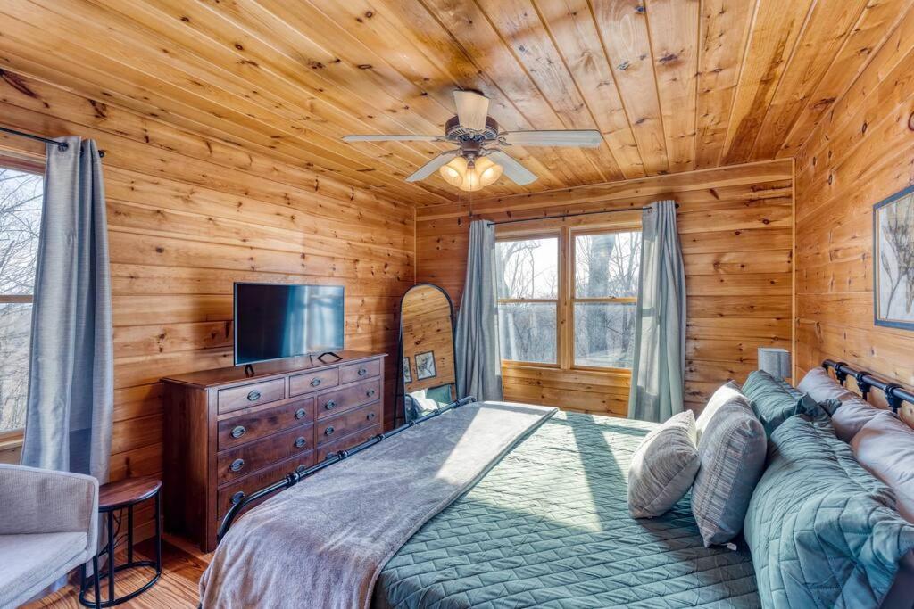 Mtn Cabin Sleeps 10 - 5 Mins To Fishing & Camping Ellijay Exterior foto
